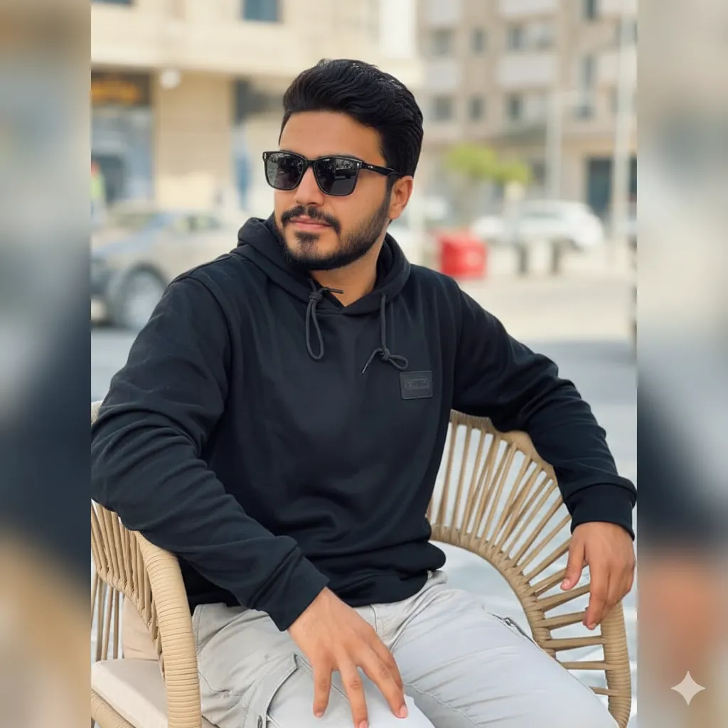 Black Hoodie Regular fit